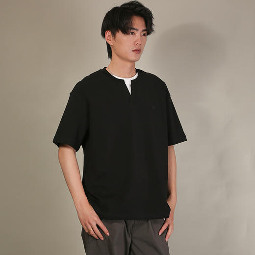 DRONKOO 2026 圆领左胸耳机刺绣小V领拼接假两件短袖T恤 商品图2