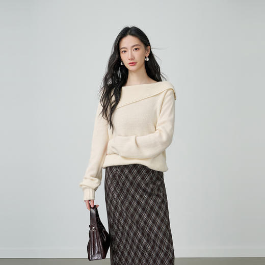 NEELLY纳俪商场同款春季新款设计感翻领针织衫女软糯显白亲肤上衣N26014A06606 商品图2