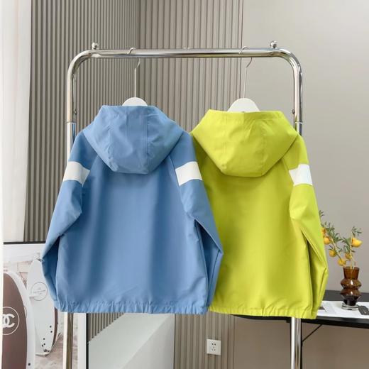 F030176男女中大童冲锋衣外套连帽双面夹克 商品图5