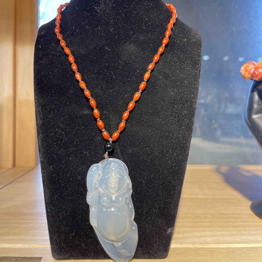300元/个玉髓挂件 商品图0
