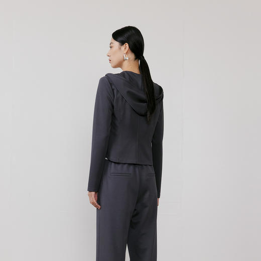 NEELLY纳俪商场同款春季新款休闲运动风连帽开衫女随性休闲短外套N26031C01124 商品图1