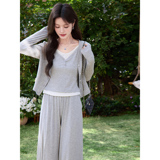 鹿向南「轻歌曼舞」灰色轻薄背心吊带女春季新款小众无袖内搭上衣 商品图4