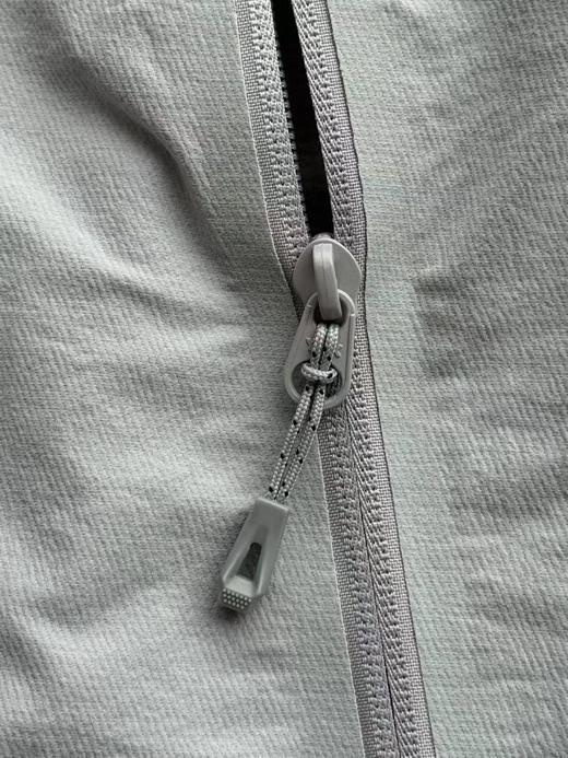 F030128男款立体剪裁M8连帽软壳冲锋衣 商品图10