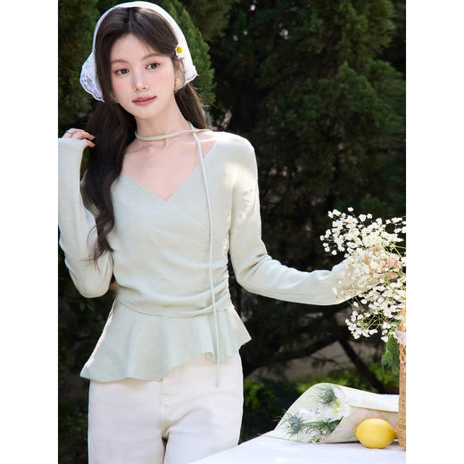 鹿向南「薄荷微光」绿色V领长袖针织衫春季外搭显瘦收腰上衣女 商品图3