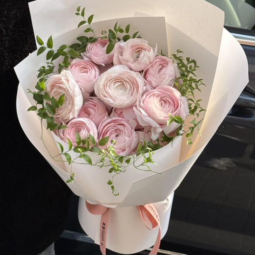 《春微雨》河内洋牡丹阔叶舞竹花束 商品图0