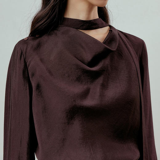 NEELLY纳俪商场同款春新款时尚简约飘带衬衫女优雅设计感荡领上衣N26012B01033 商品图2