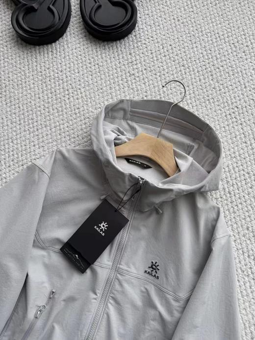 F030128男款立体剪裁M8连帽软壳冲锋衣 商品图8