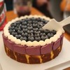 【甜久荟 蓝莓慕斯巴斯克芝士蛋糕】 明明可以靠颜值 但是还有如此丰富美妙的口感 蓝莓的清甜搭配芝士的馥郁 微微焦香的巴斯克外壳和它特有的软心 精良的技术实现在一款美味的蛋糕上 值得在一切美好的时刻享受 商品缩略图3
