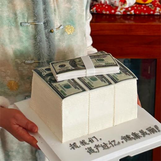 【甜久荟 方形蛋糕】"资产过亿" 生日 庆典 聚会 商务 法国进口纯动物脂鲜奶蛋糕 低糖不齁不腻 图片展示位巧克力蛋糕胚+奥利奥碎+奶油 商品图2