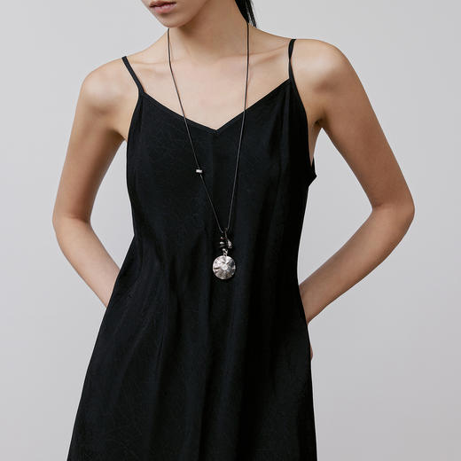 NEELLY纳俪商场同款春季新款时尚简约吊带长裙女显瘦休闲叠穿长裙N26031Y01122 商品图2