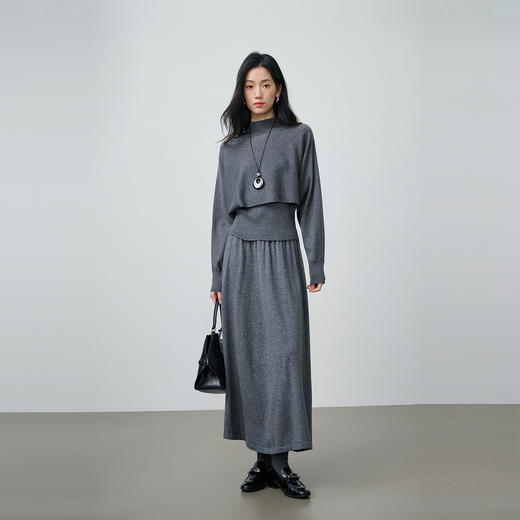 NEELLY纳俪商场同款春季新款休闲垂感针织半裙女舒适百搭温柔长裙N26014E03308 商品图3