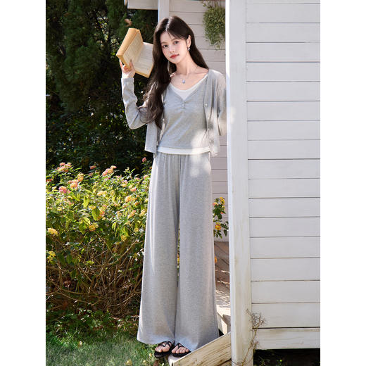 鹿向南「轻歌曼舞」灰色轻薄针织开衫女春季新款小众长袖外穿上衣 商品图3