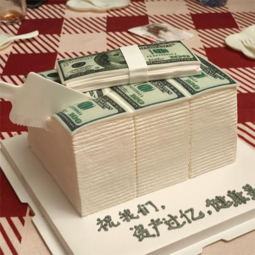 【甜久荟 方形蛋糕】"资产过亿" 生日 庆典 聚会 商务 法国进口纯动物脂鲜奶蛋糕 低糖不齁不腻 图片展示位巧克力蛋糕胚+奥利奥碎+奶油 商品图4