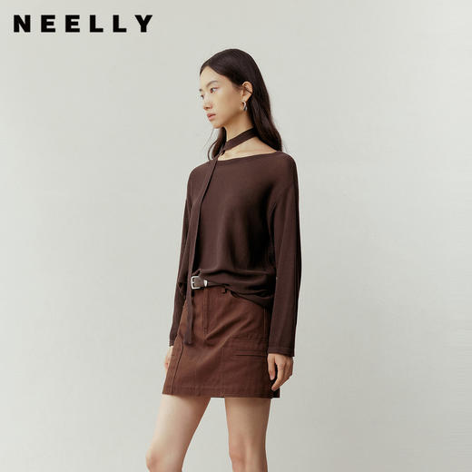 NEELLY纳俪商场同款春新款复古挂脖飘带针织衫女休闲慵懒随性上衣N26031A01105 商品图0