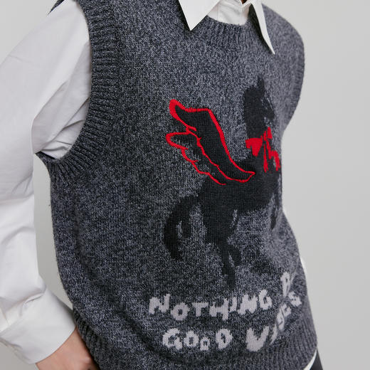 NEELLY纳俪商场同款春季新款时尚俏皮针织背心女复古高级感上衣N26011A01005 商品图2