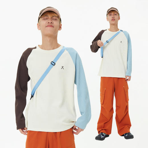 【出游季特惠-春夏新品】ACMEITEM爱棵米 运动亲子拼色华夫格圆领长袖T恤休闲宽松卫衣男女GAH3340625A 商品图3