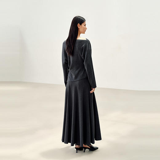 NEELLY纳俪商场同款春季新款气质垂感飘逸长裙女舒适针织半身裙N26014E04404 商品图1