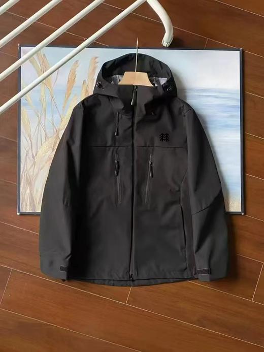 F030113多功能户外休闲防风防雨宽松连帽运动休闲冲锋衣外套 商品图4