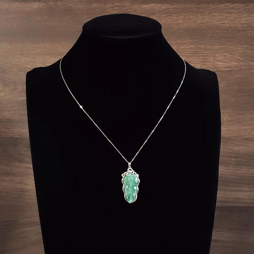 【天然正品】A货翡翠AU750白金镶钻镶天然细腻冰种叶子（金枝玉叶）翡翠吊坠项链40.6*17.9*7.7MM（皆取最大值）281025AH12 商品图9