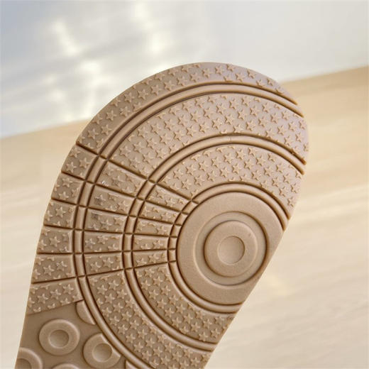 【凯撒KAISER 头层牛皮一脚蹬 】懒人鞋丨牛皮鞋面+猪皮鞋垫，单鞋、踩脚两穿，防滑鞋底，走路稳当（米色爆单3-7天发） 商品图10