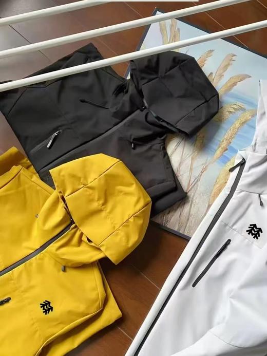 F030113多功能户外休闲防风防雨宽松连帽运动休闲冲锋衣外套 商品图1