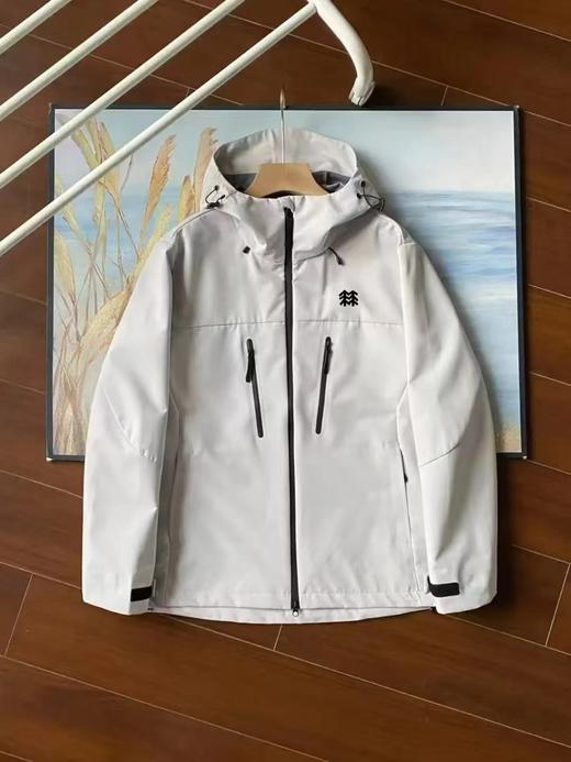 F030113多功能户外休闲防风防雨宽松连帽运动休闲冲锋衣外套 商品图3