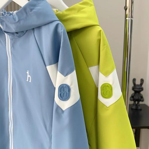 F030176男女中大童冲锋衣外套连帽双面夹克 商品图4