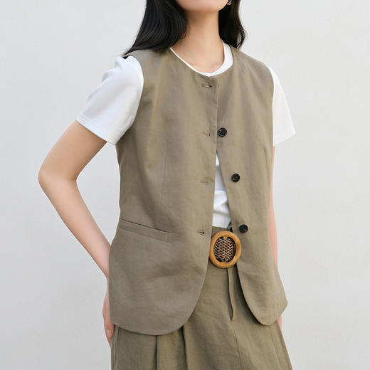 NEELLY纳俪商场同款夏新款复古老钱风时尚马甲女圆领开叉松弛上衣N26044D04563 商品图2