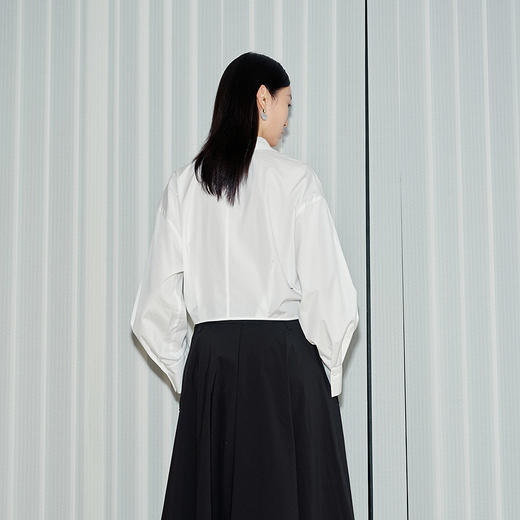 NEELLY纳俪商场同款春新款V领设计感气质长袖衬衫女收腰显瘦上衣N26034B04503 商品图1