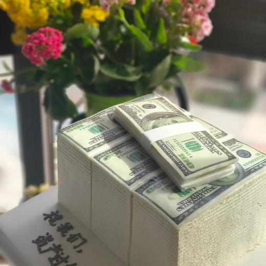 【甜久荟 方形蛋糕】"资产过亿" 生日 庆典 聚会 商务 法国进口纯动物脂鲜奶蛋糕 低糖不齁不腻 图片展示位巧克力蛋糕胚+奥利奥碎+奶油 商品图1