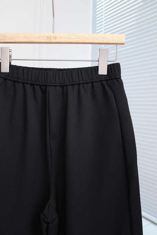 时髦风度松紧腰弯刀裤 商品图1
