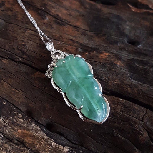 【天然正品】A货翡翠AU750白金镶钻镶天然细腻冰种叶子（金枝玉叶）翡翠吊坠项链40.6*17.9*7.7MM（皆取最大值）281025AH12 商品图3