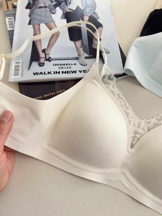 F030135粉底液内衣舒适V领蕾丝花边内衣文胸 商品图10