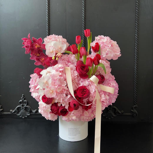 《上天的礼物》米朵绣球郁金香蕙兰红蕾丝抱抱桶 商品图5