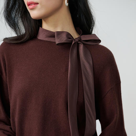 NEELLY纳俪商场同款春新款复古棕色飘带针织衫女休闲摩登减龄上衣N26014A03309 商品图2