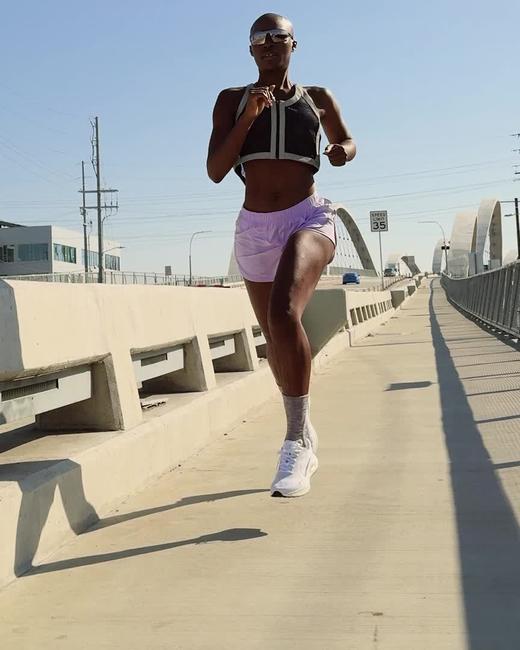 Nike 耐克Journey Run 女款路跑鞋FJ7765-118 商品图2