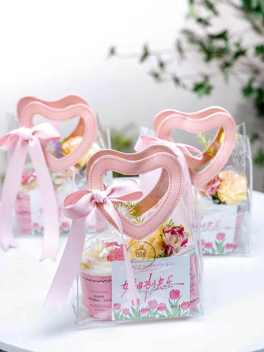 女神节啵啵杯+鲜花组合 商品图4