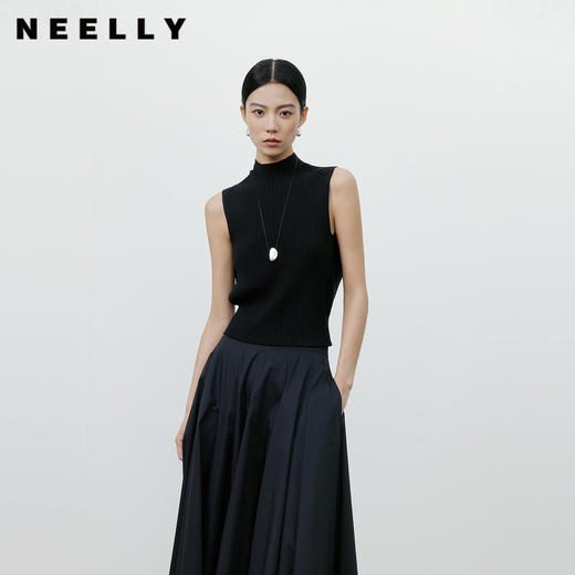 NEELLY纳俪商场同款春新款休闲黑色半高领坑条背心女修身针织上衣N26031A01100 商品图0