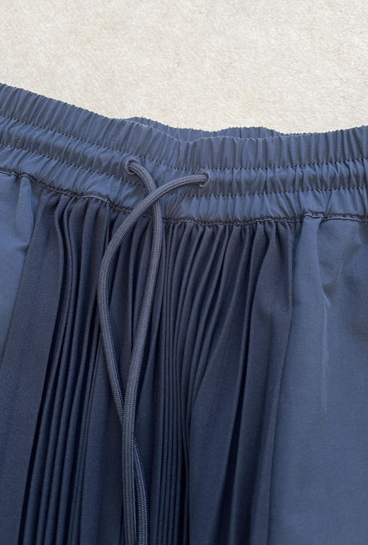 31-6纯圆正 max女士梭织拼接风琴褶皱 半身裙 号很足 我穿L宽松 建议165以上入 商品图11