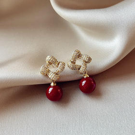 雀说 新年红色珍珠微镶同心结耳环EH23760