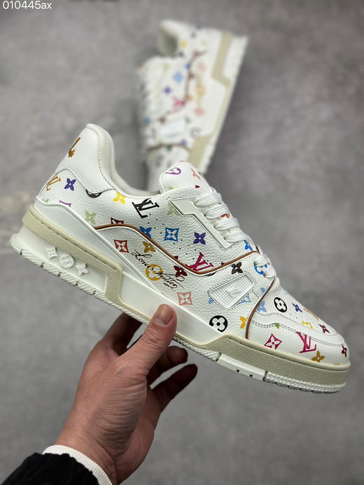 春季特惠💰720 LV 纯原版本 # 驴家 Trainer 低帮休闲板鞋 商品图3
