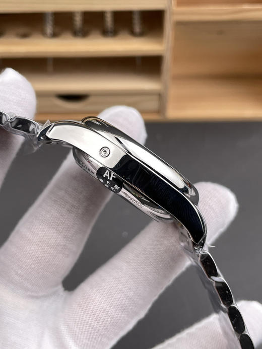 AF浪琴名匠8针月相功能腕表系列（搭载满血版一体机芯➕亚洲7751机芯）42MM精钢表壳经过抛光处理，延续了浪琴的优雅气质，表壳左侧隐藏了星期历的调节按钮 整个手表基于正品original原版开模❕❕ 商品图10