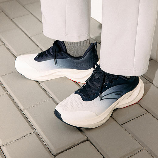 安踏城际轻质回弹透气舒适男子慢跑跑鞋112615527-4 商品图0