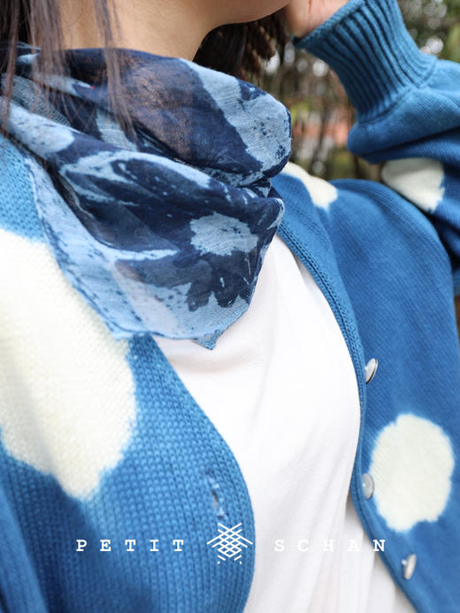 【30天左右发货单笔满1580赠，和田玉系列除外。】真正的相遇 纯亚麻印花小方巾 商品图5