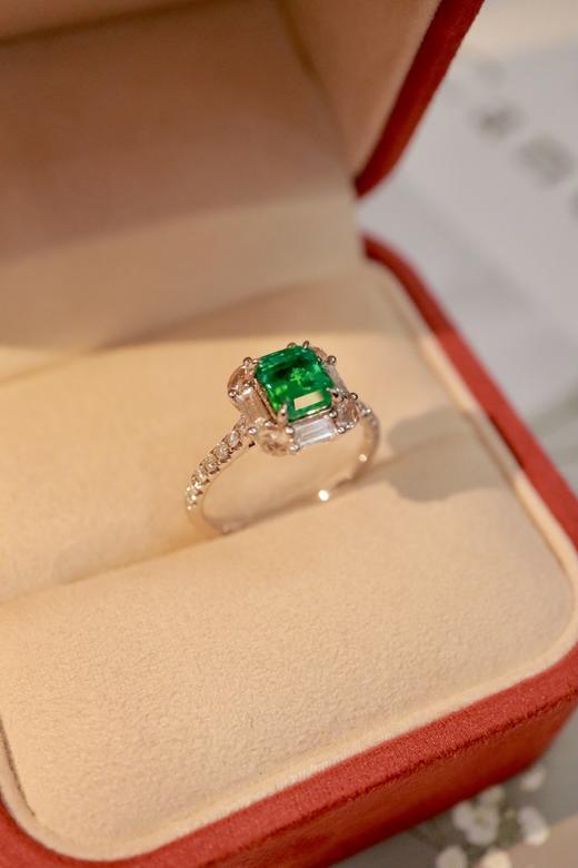 1.23克拉刻面祖母绿戒指 商品图1