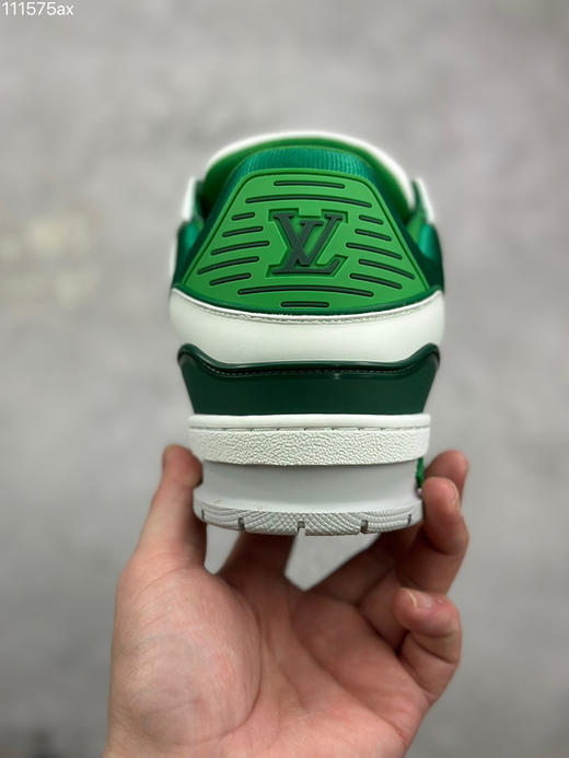 春季特惠💰720 LV 纯原版本 # 驴家 Trainer 低帮休闲板鞋 商品图7
