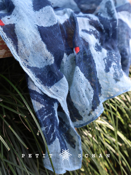 【30天左右发货单笔满1580赠，和田玉系列除外。】真正的相遇 纯亚麻印花小方巾 商品图4