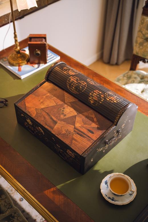 独角鹿西洋古董19世纪日本明治时期出品寄木细工莳绘卷帘写字盒 商品图3