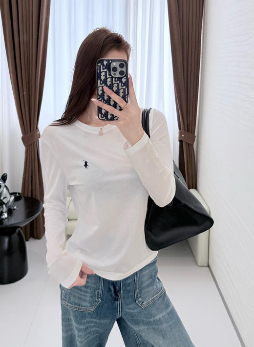 33-1 圆正渠道货 小马刺绣 基础款 女士白色圆领长袖 单穿打底 商品图3