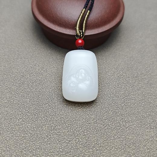 新疆和田玉且末料羊脂玉精美小佛牌 228-14 商品图1